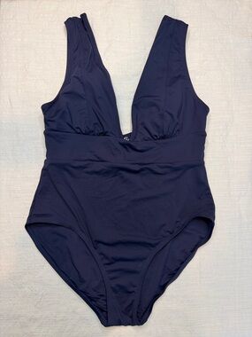 Andie Navy Scoop-Back One-Piece Swimsuit
Large